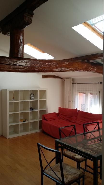 Mansarda Santa Margherita Apartman Bologna Szoba fotó